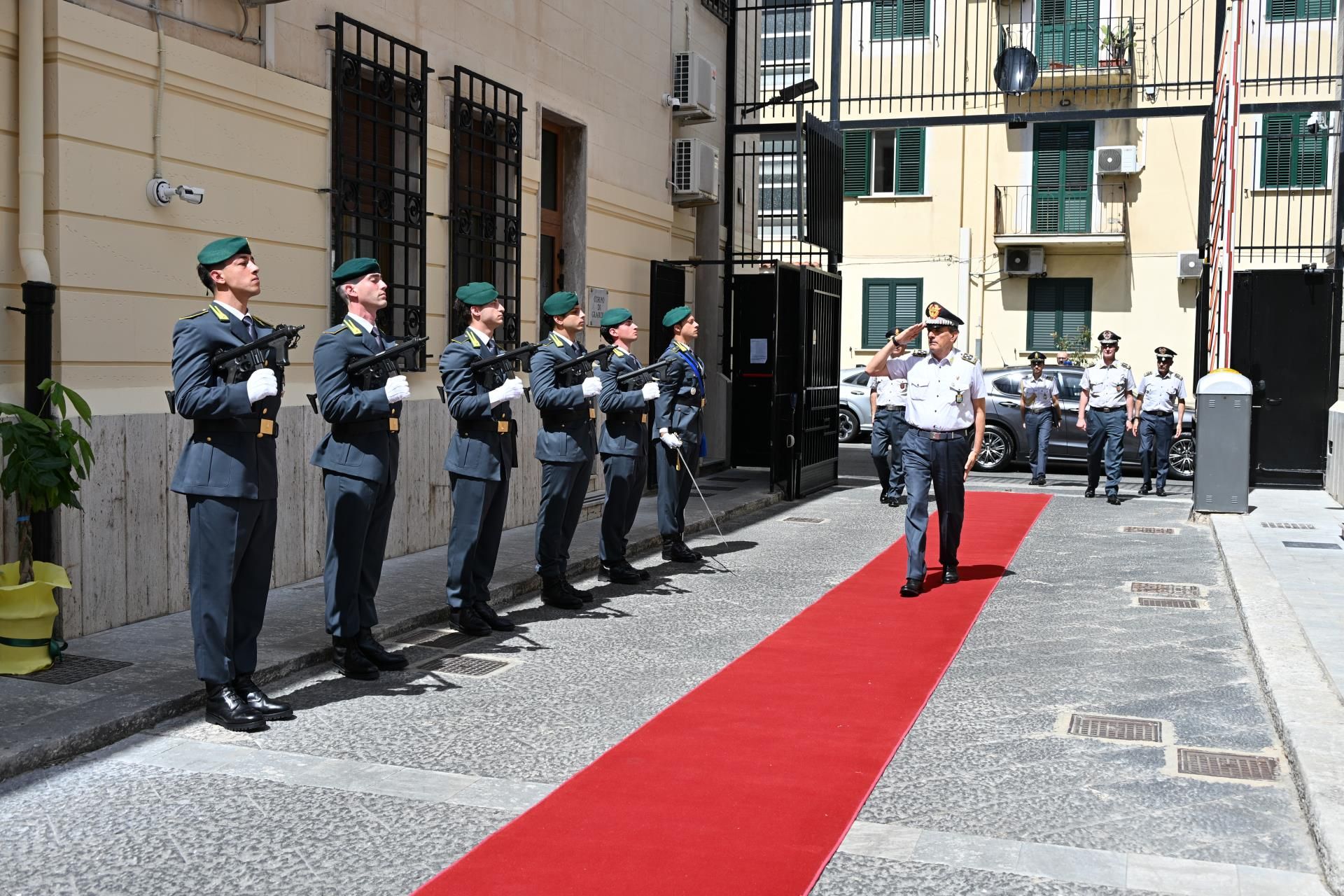 Prevenzione e repressione, il generale De Gennaro in visita a Reggio Calabria
