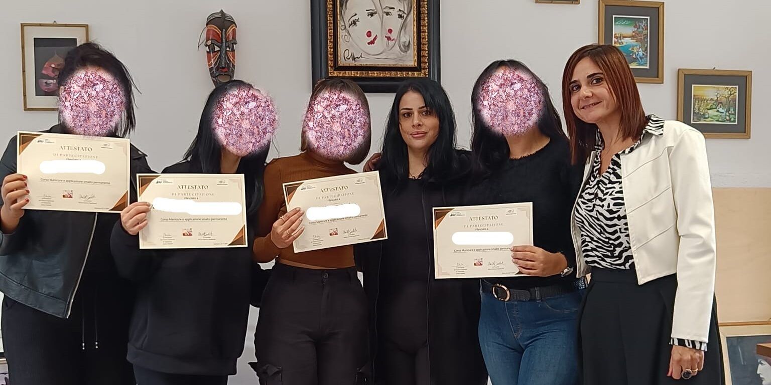 Catanzaro, conclusa la fase di formazione del progetto “Diamoci una mano”