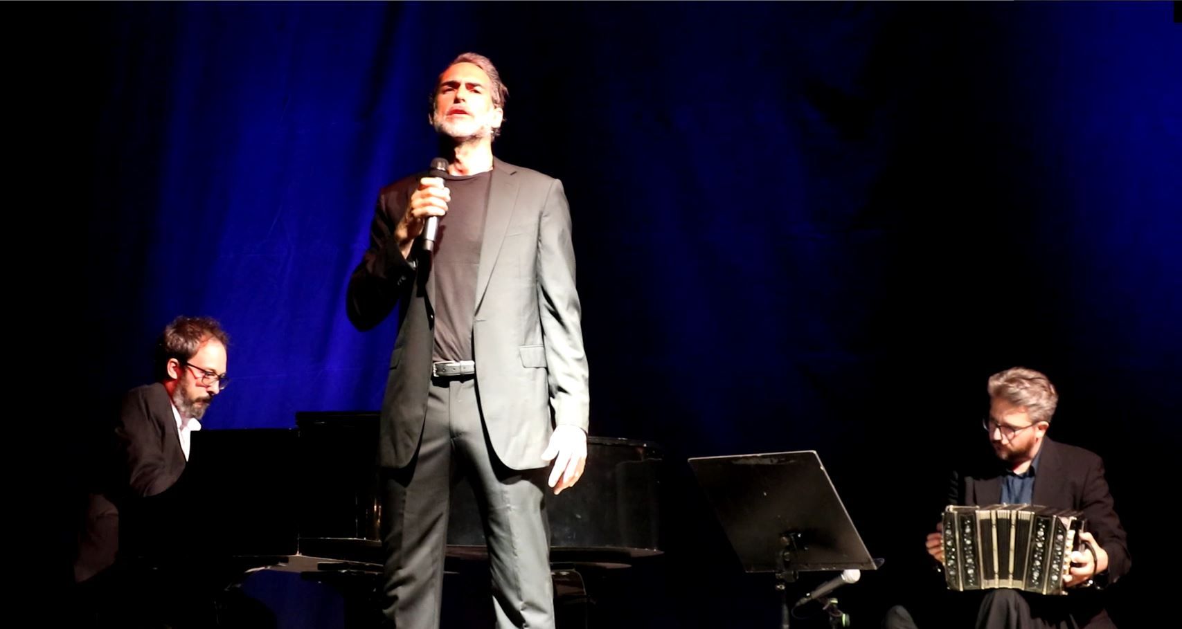 Festival d’Autunno, Múñiz e Sonos “ipnotizzano” Soverato – VIDEO