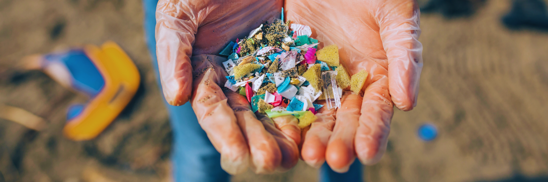 Microplastiche: i rischi per la salute e i 10 modi per ridurli