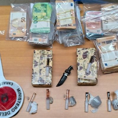 Crotone, tre arresti dei carabinieri per spaccio di stupefacenti