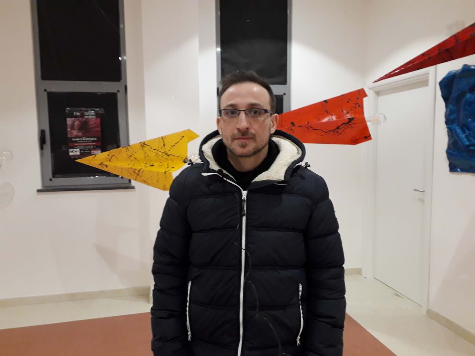 La vetroresina prende forma nei lavori di Marco Raffaele