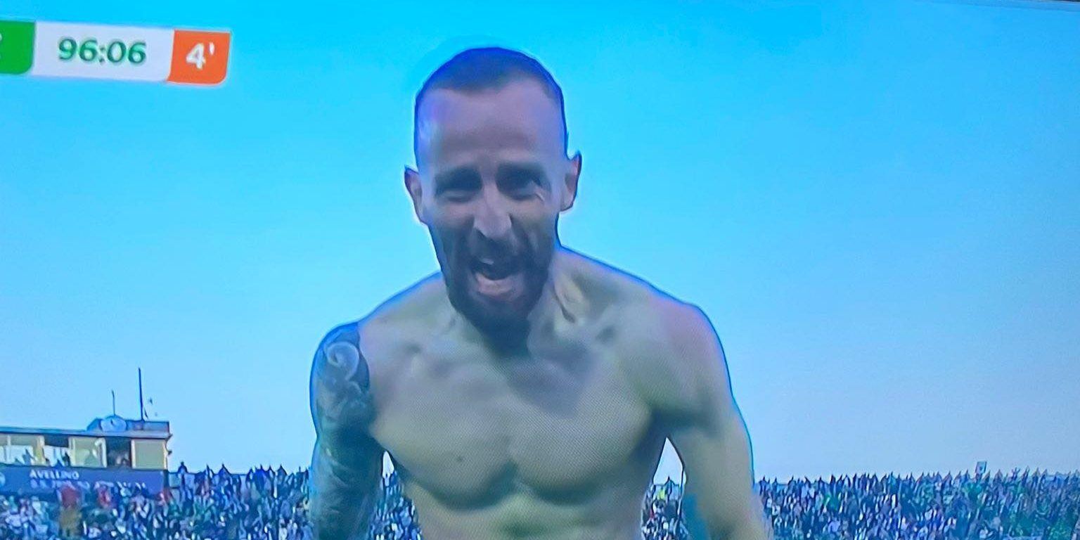 Catanzaro, che beffa ad Avellino: al 95′ pareggia il portiere Iannarilli