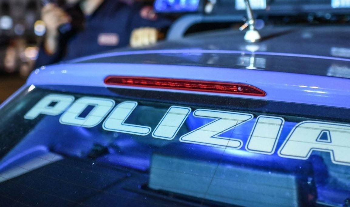 Covid, controlli nella movida a Reggio: chiusi due locali