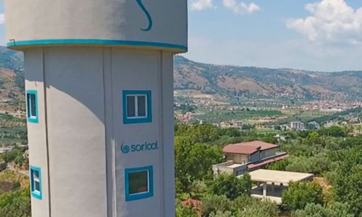 Debito dei Comuni e gestione integrata. Sorical è pubblica, ora inizia la vera sfida