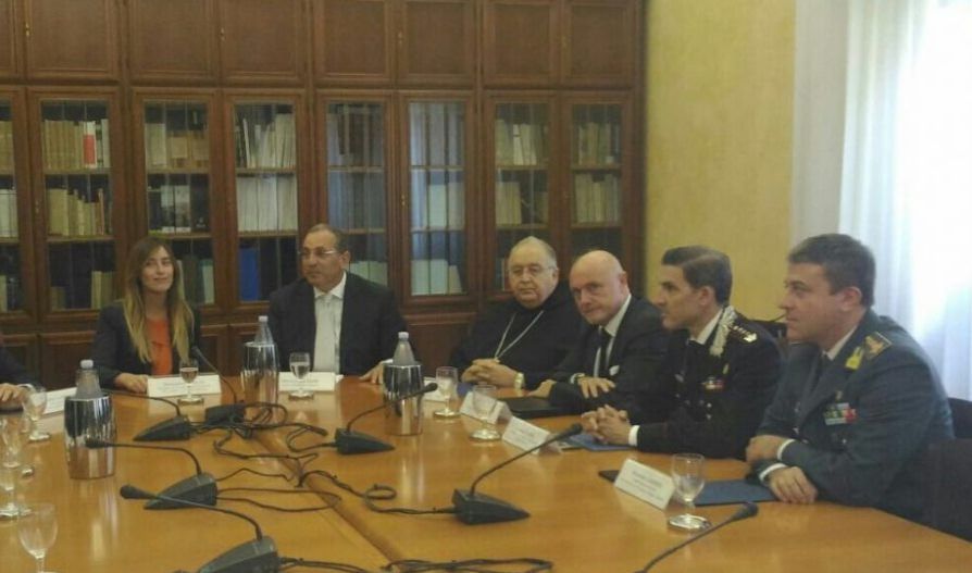 «Un centro di ascolto nella scuola della vittima del branco»