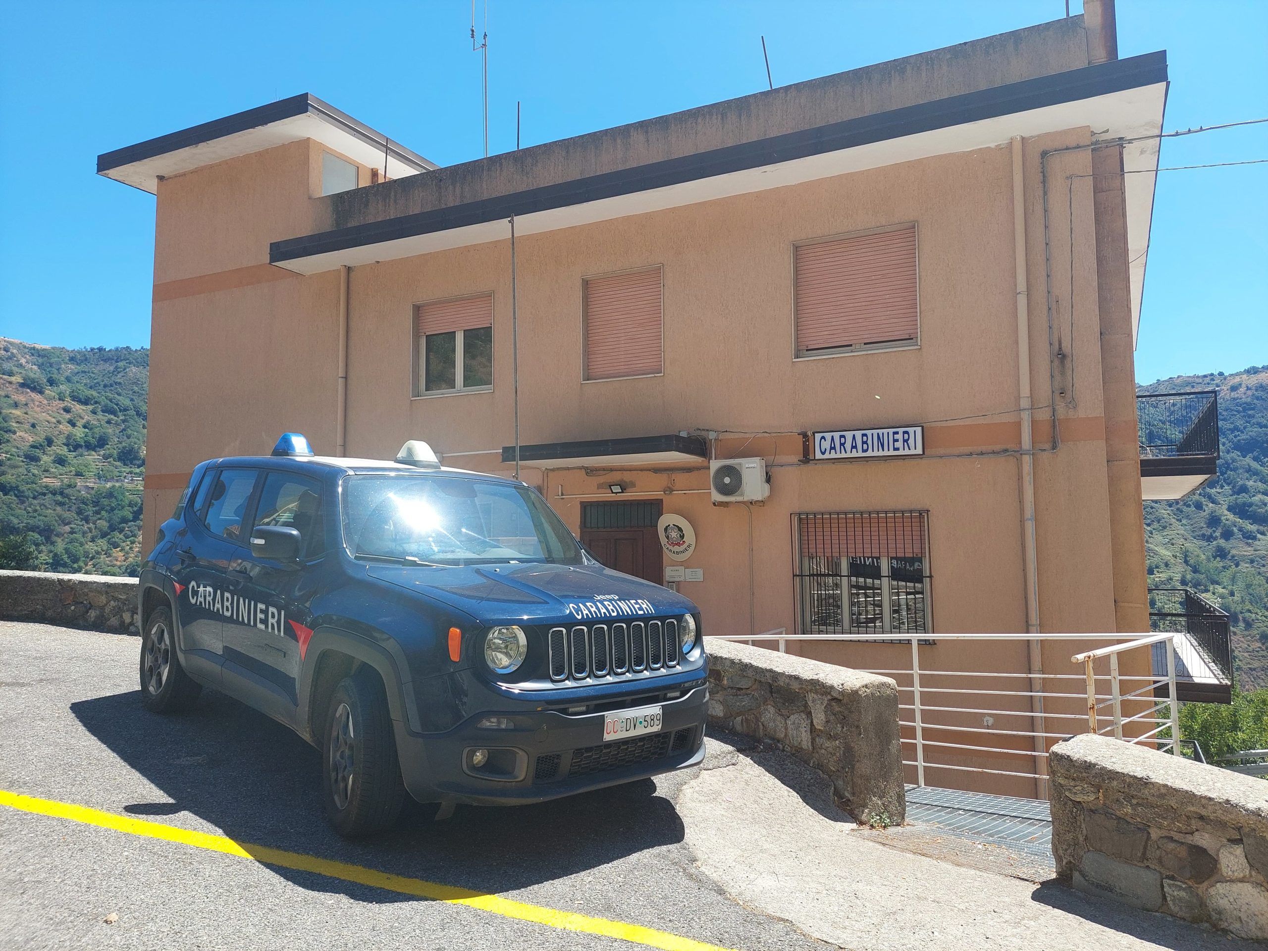 Furto di energia elettrica per 20mila euro, due denunciati nel Reggino