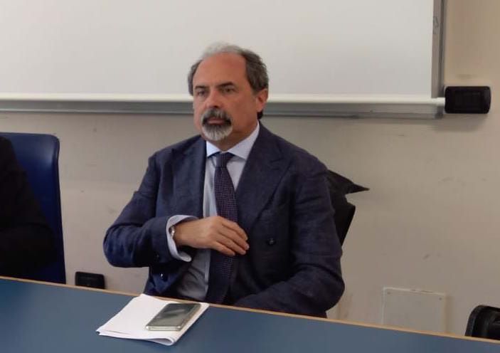 Sanità, Belcastro prova ad arginare la deriva: «Non tutto è negativo»