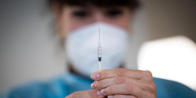 Vax Day a Cosenza, sabato 1 ottobre somministrazione del vaccino bivalente