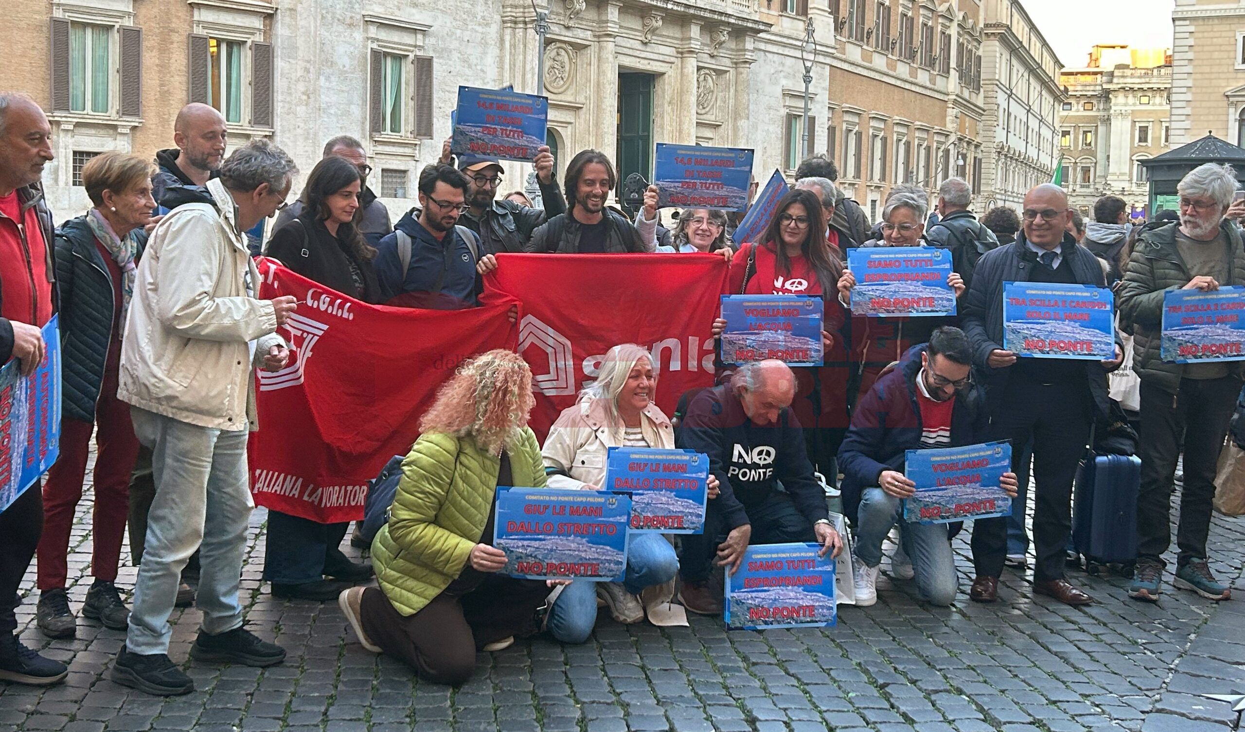 A Roma alza la voce il fronte del “no” al Ponte. «Risorse pubbliche per costruire un’opera inutile»