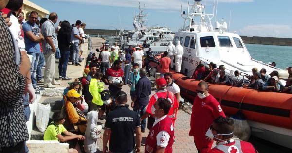 Sbarchi, sono arrivati a Crotone 124 migranti