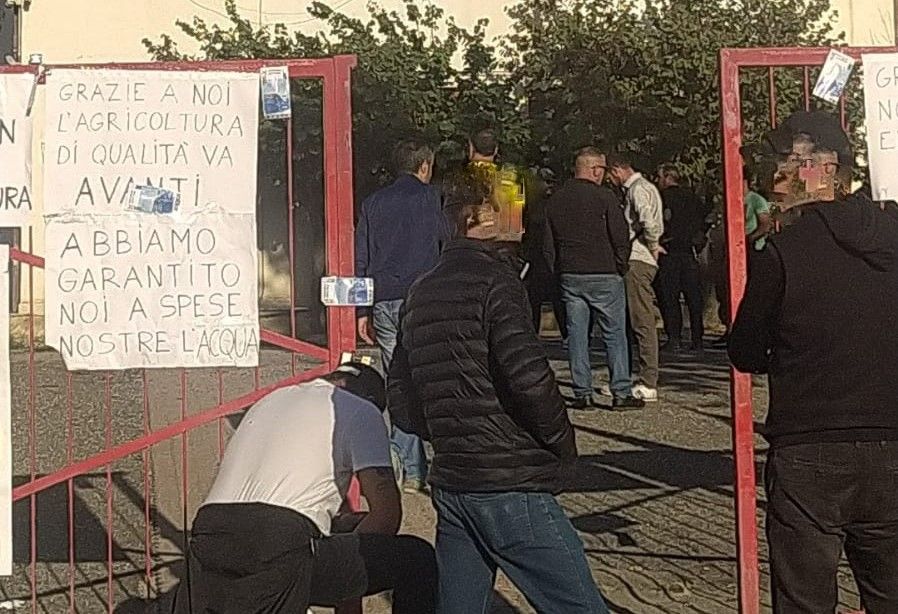 Lavoratori del Consorzio di bonifica di Trebisacce, i sindacati: «Il Consiglio e la giunta regionale affrontino l’emergenza»