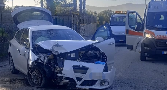 Perde il controllo della propria auto: uomo ferito a Lamezia Terme