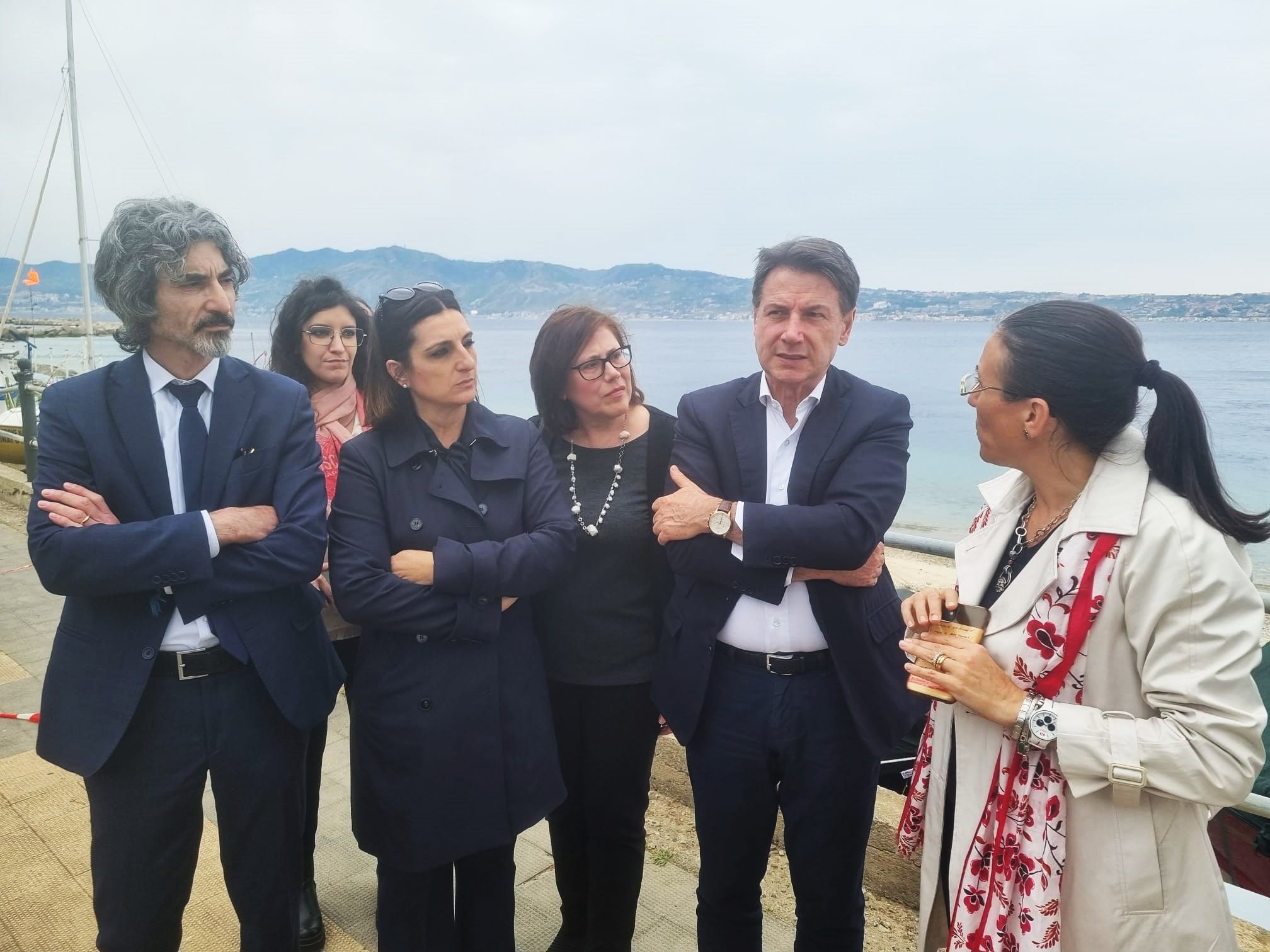 Conte a Villa San Giovanni: «Volevo vedere da vicino l’ecomostro frutto di promesse sul Ponte»