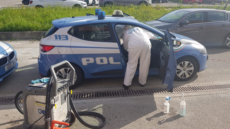 Lotta alla pandemia, sanificate nel Catanzarese tutte le auto della polizia