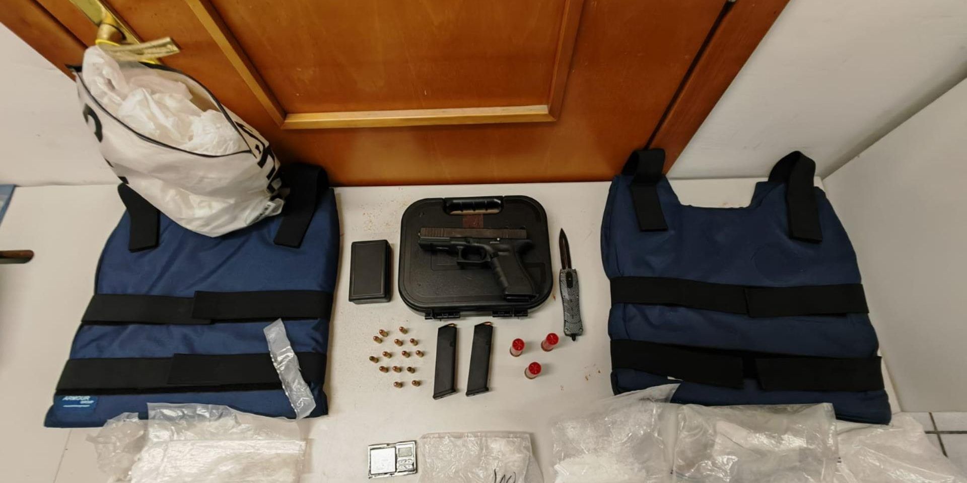 Droga e armi, a Crotone un arresto e due denunce