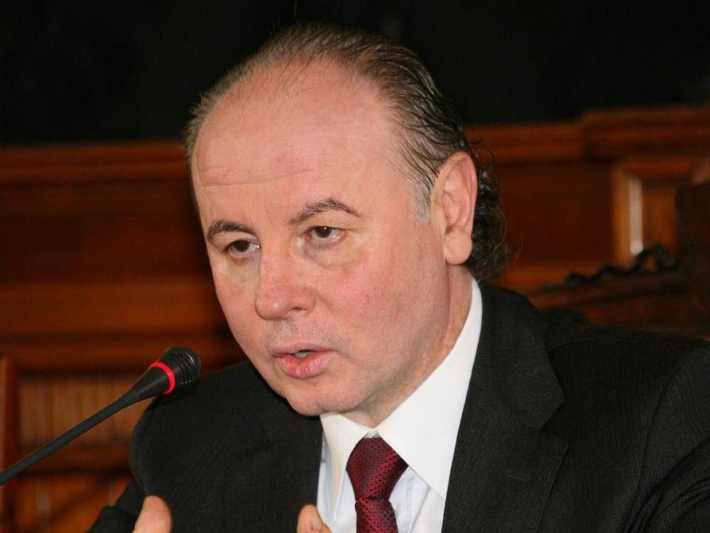 Gli auguri di Raffa: «Ricostruire il nostro tessuto sociale»