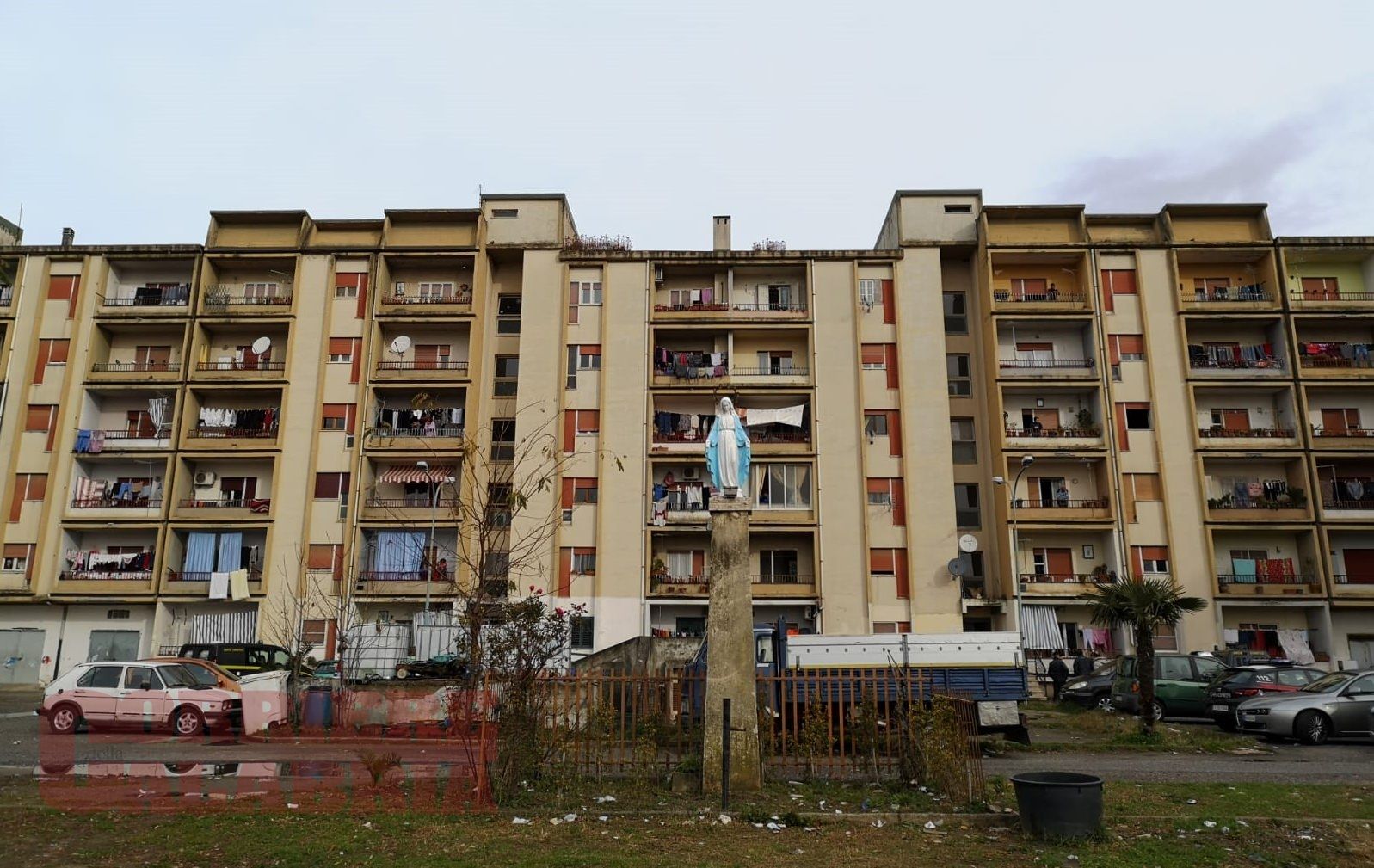 “Ciampa di Cavallo”, dove la speranza lascia spazio a degrado e criminalità – VIDEO