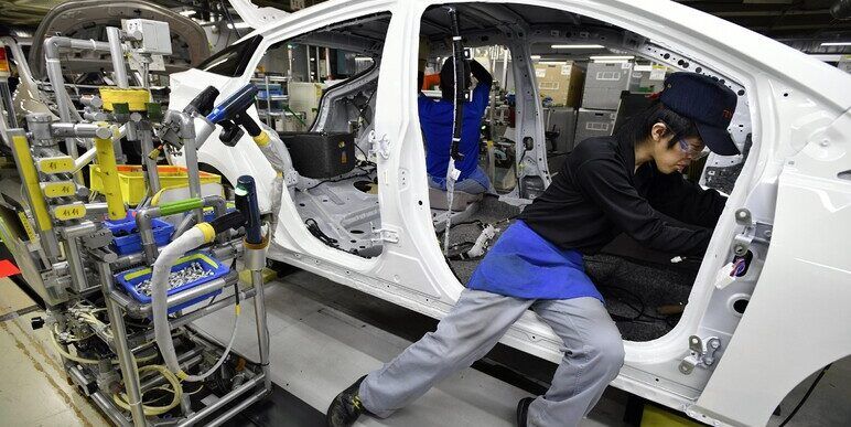 Giappone, un guasto informatico blocca 12 stabilimenti Toyota