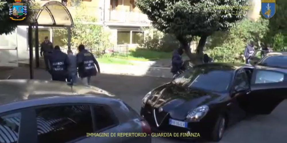 ‘Ndrangheta, narcotraffico internazionale: 15 arresti e 50 chili di cocaina sequestrati a Pavia -VIDEO