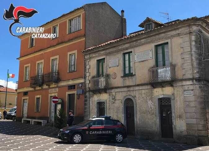 Slot vicine alle scuole, sanzioni a Girifalco e Caraffa