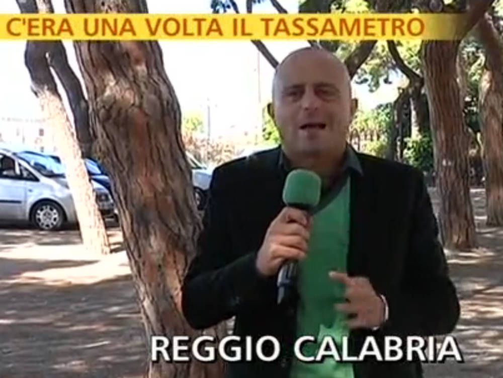E Striscia smaschera i furbetti dei taxi