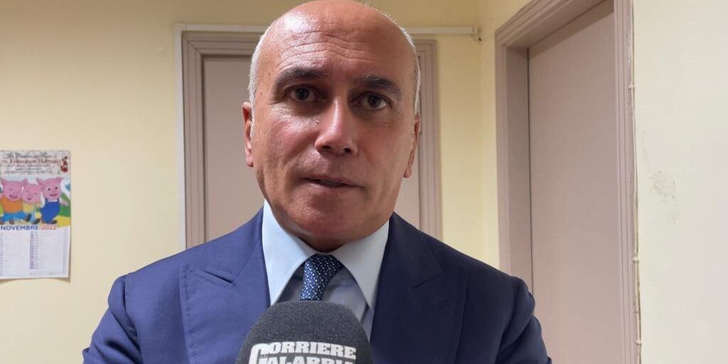 Nuovo ospedale di Cosenza, Caruso sfida Occhiuto: «Facciamolo in tre anni»