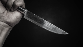 Minaccia la moglie e il suocero con un coltello, arrestato 48enne a Cotronei