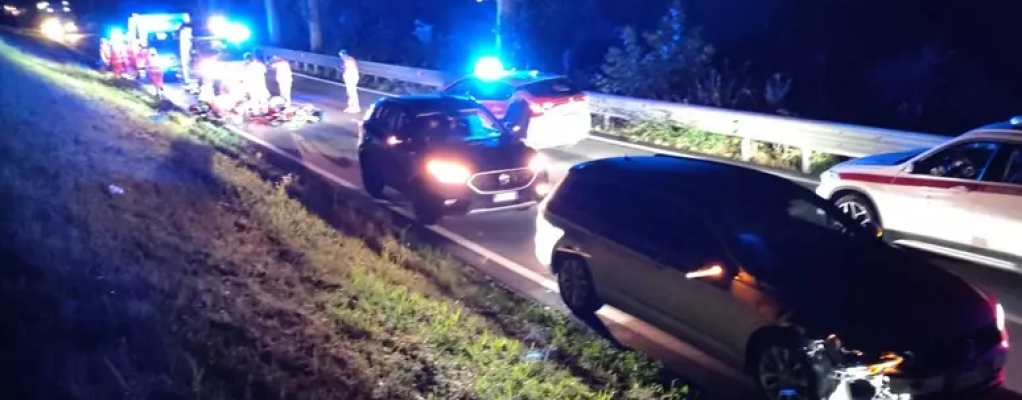 Travolti in bici da un’auto, muore un ragazzo di 19 anni