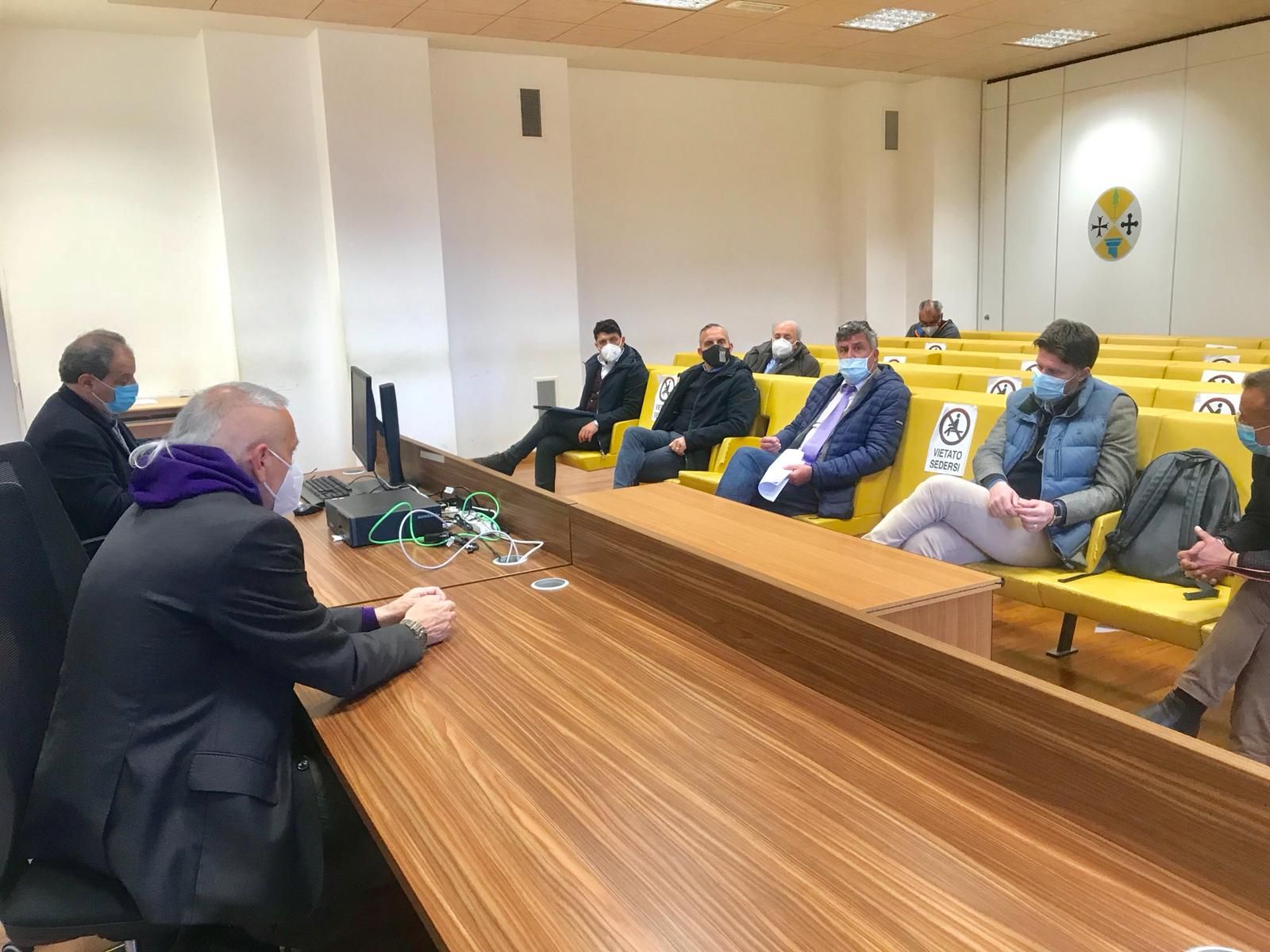 Parco eolico a Sellia, la Regione si schiera. De Caprio: «Siamo dalla parte dei sindaci»