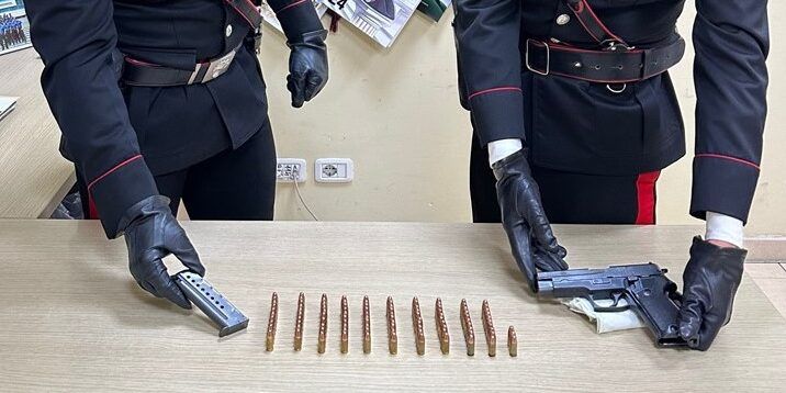 Trovata con arma clandestina in casa, arrestata 78enne a Gioia Tauro