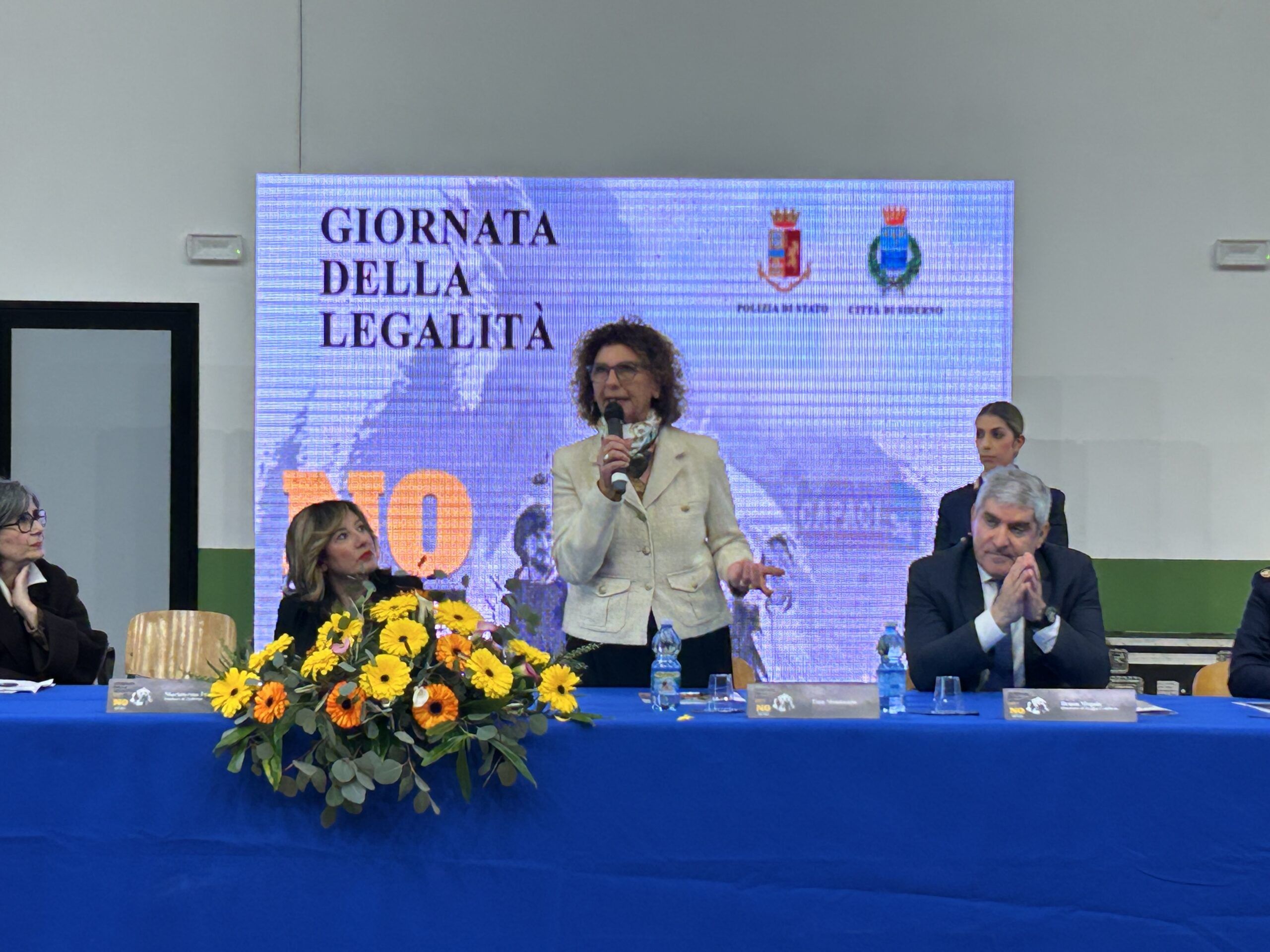 Strage di Capaci, a Siderno l’auto degli agenti della scorta di Falcone. «Un monumento simbolo di lotta alla mafia»