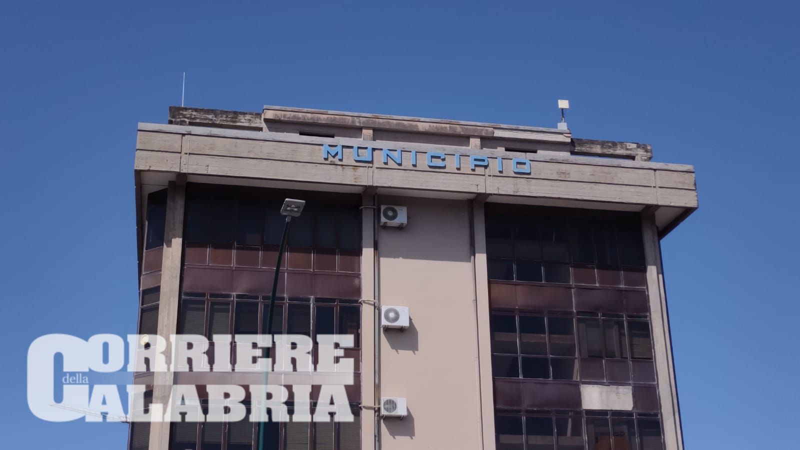 Lamezia, 5Stelle contro la giunta: «Quattro anni per utilizzare i percettori di Reddito»