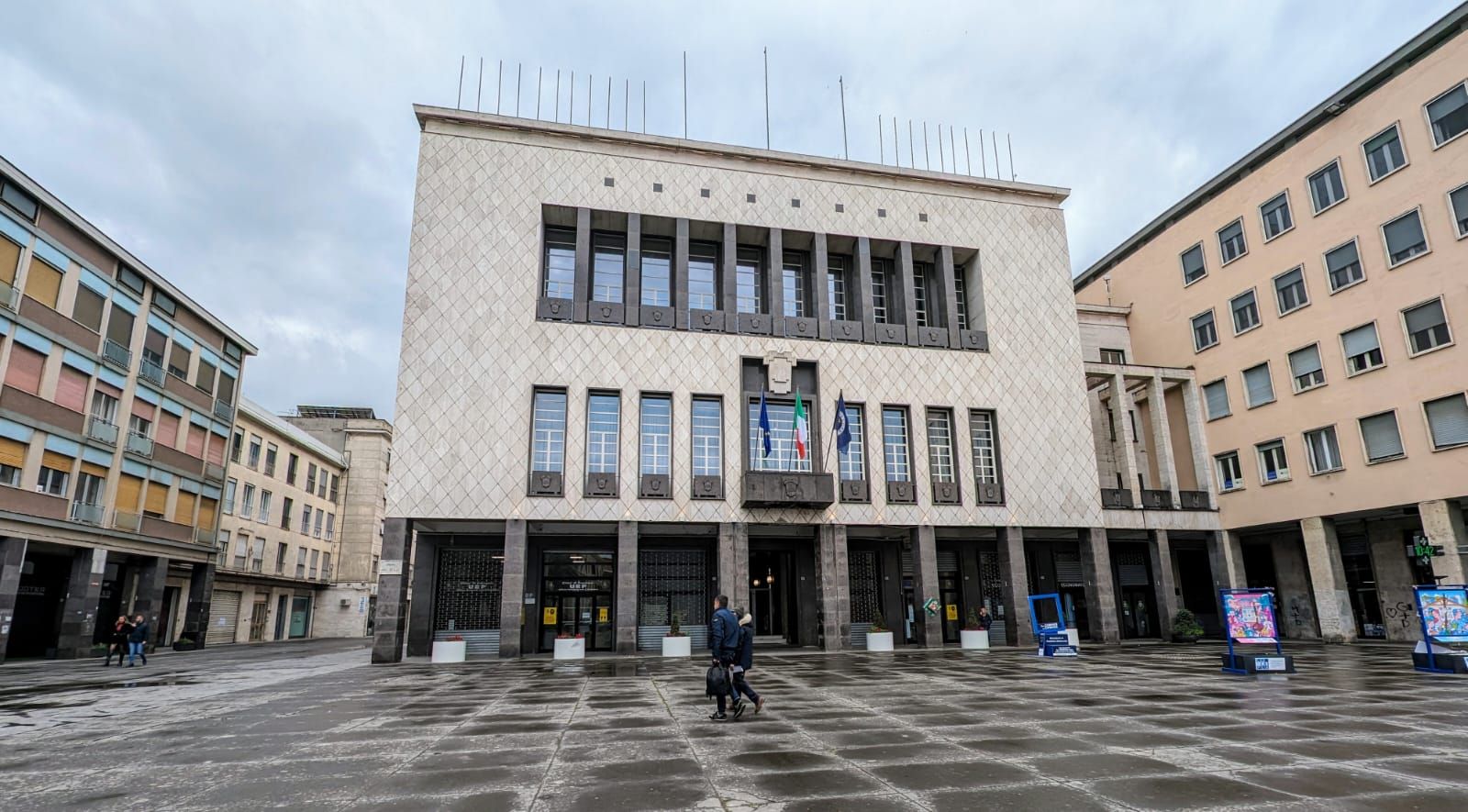 «Necessari chiarimenti sul presunto concorso truccato al Comune di Cosenza»