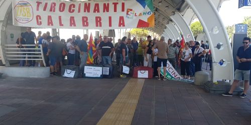 protesta tirocinanti lamezia