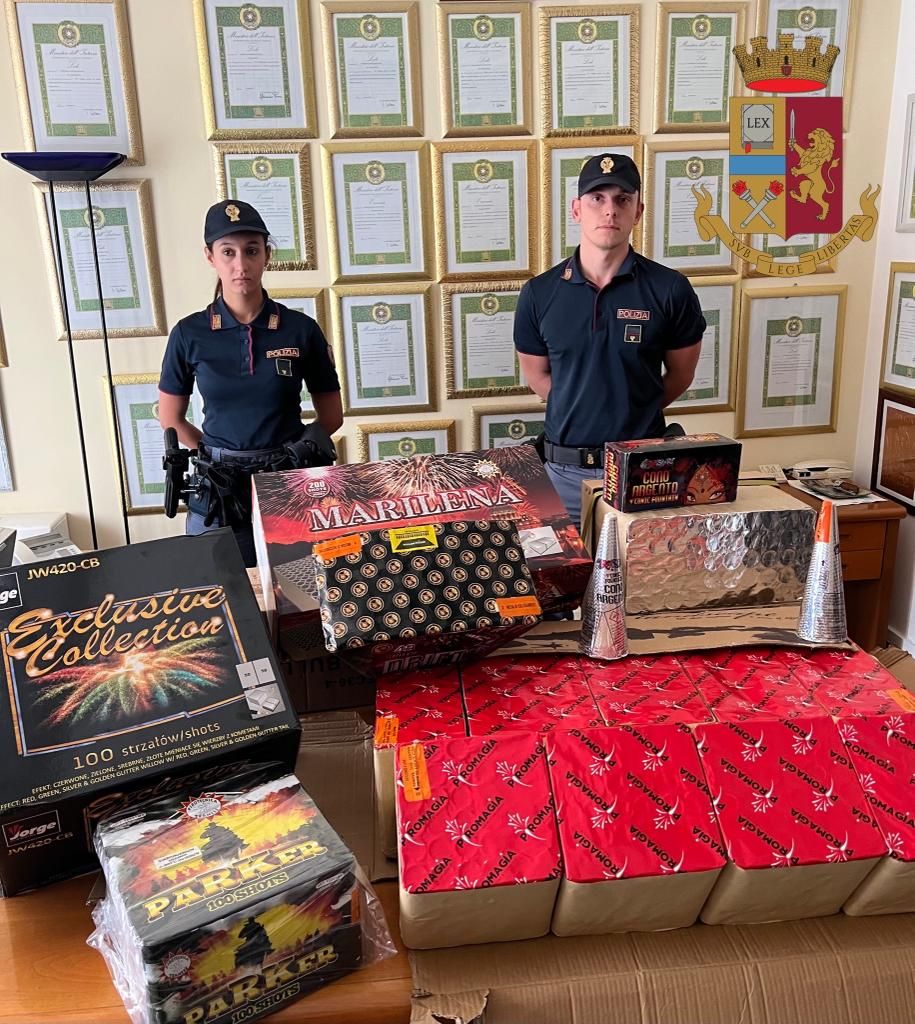 Briatico, in casa 65 kg di materiale pirotecnico senza licenza: denuncia e sequestro