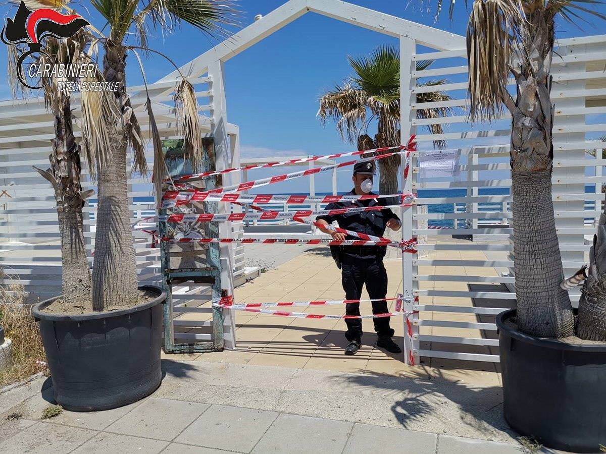 Mandatoriccio, i carabinieri sequestrano uno stabilimento balneare abusivo