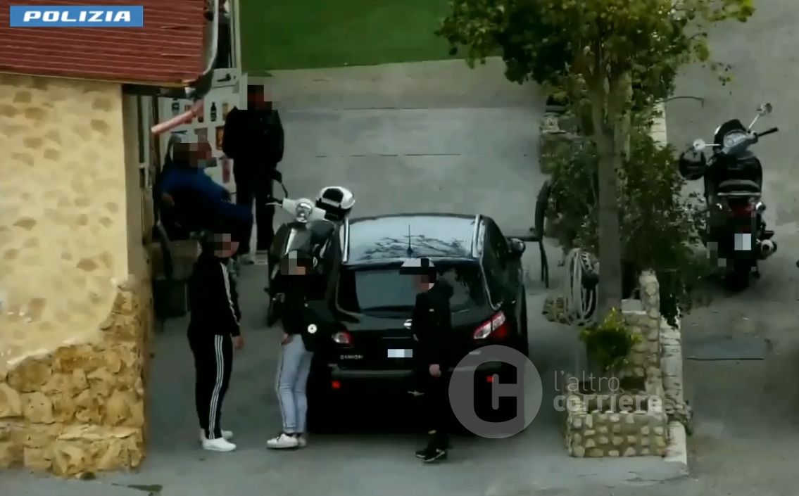 Spaccio continuo di cocaina e due fratelli aggrediti: il degrado di Acquabona a Crotone