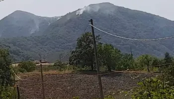 Dieci giorni di fuoco nel Parco del Pollino, l’incendio non si ferma