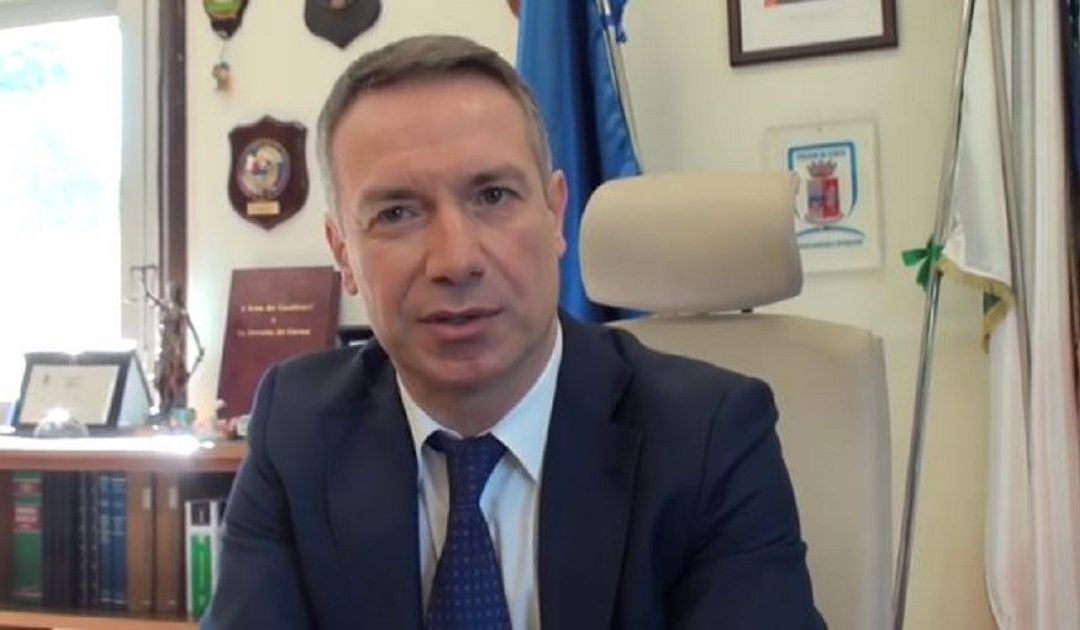 Gestione dei rifiuti irregolari a Vibo, indagati i vertici dell’Ecocar