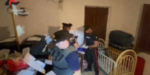 La complicità silenziosa di chi lucra sugli «affitti della vergogna» nella Piana di Sibari