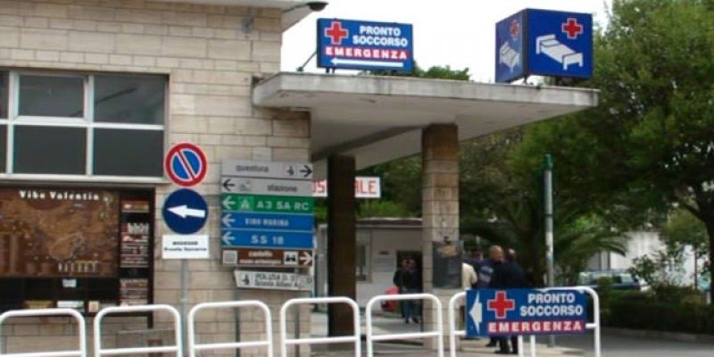 Nubifragio a Vibo, allagati anche i reparti dell’ospedale