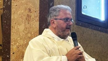 Il primato dell’Amore, tra culto e giustizia sociale