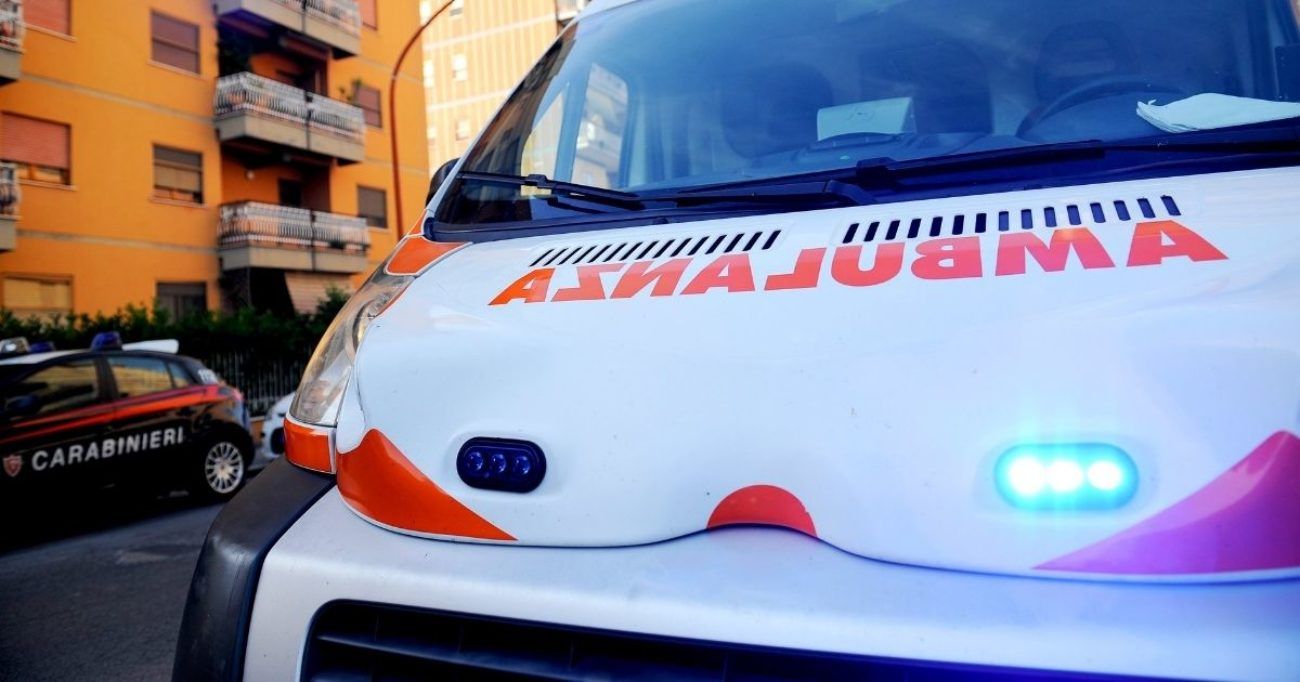Corigliano Rossano, litiga con la compagna e poi tenta di aggredire i sanitari