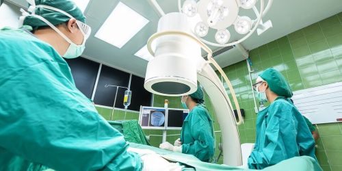 Debito, Piano operativo, assunzioni, ospedali. La "corsa" per salvare la sanità