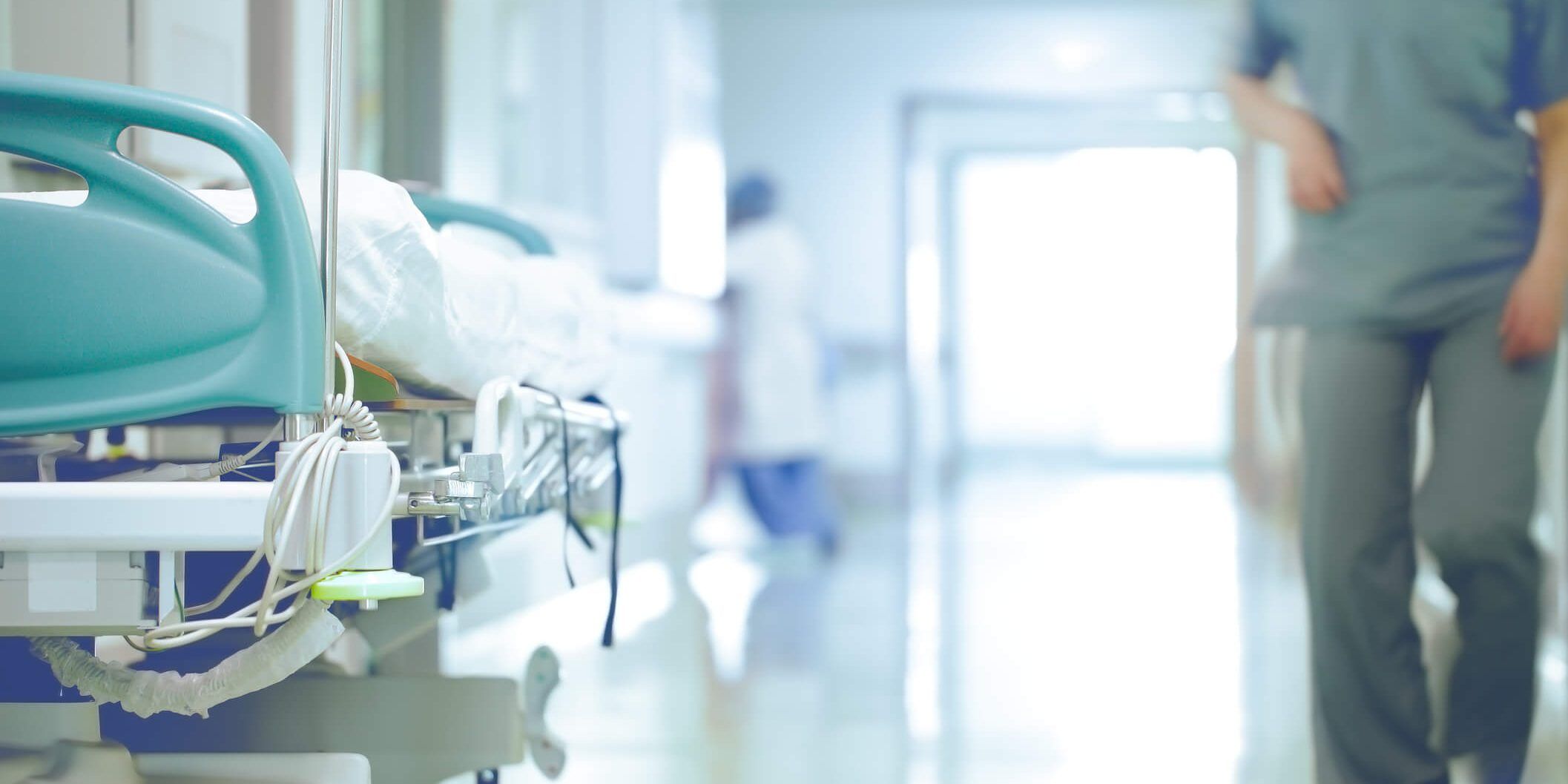 Nomine inadeguate, figuracce in tv e la bocciatura della Consulta. I 16 anni di un commissariamento disastroso