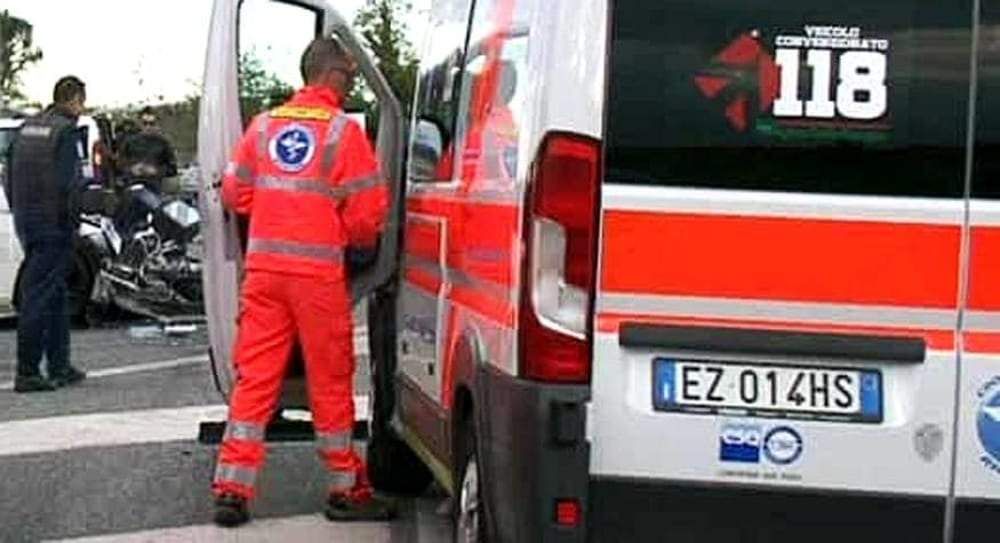 Incidente sulla Salerno-Reggio, muore 21enne