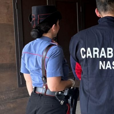 Lamezia, controlli a tappeto dei Carabinieri: droga, multe e gravi irregolarità in un minimarket etnico