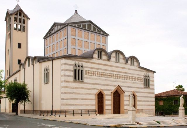 Parroco in quarantena a Castrovillari, sospese le celebrazioni