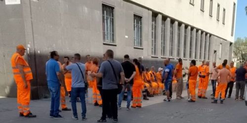 cosenza cooperative tute arancioni